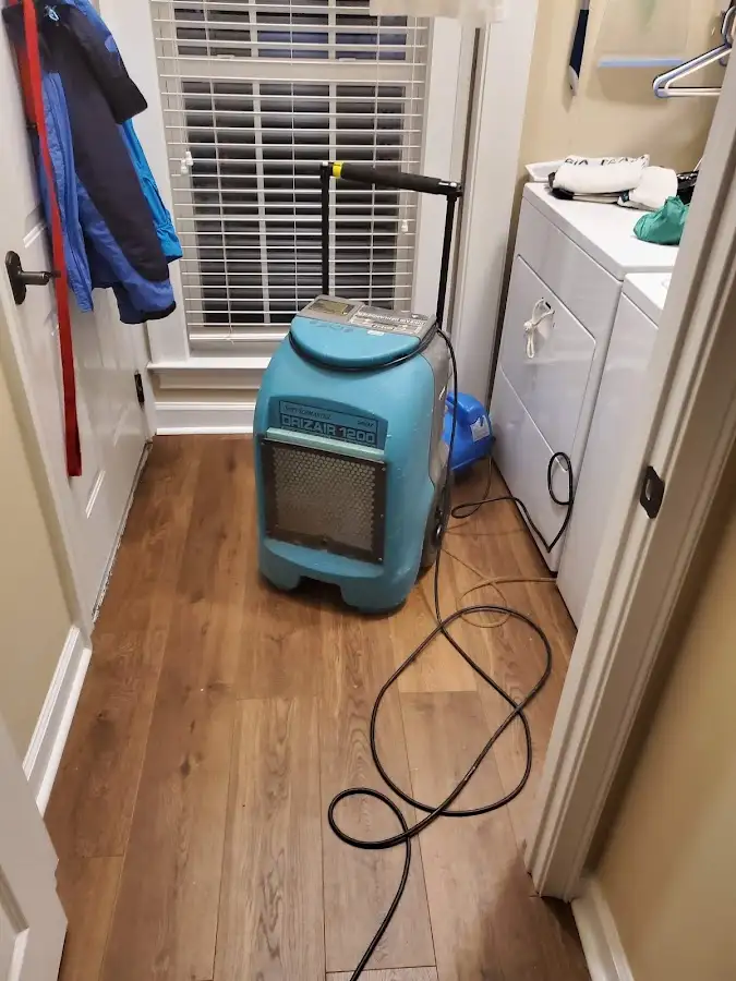 Commercial dehumidifier deployed for Crawl Space Restoration in New Kensington